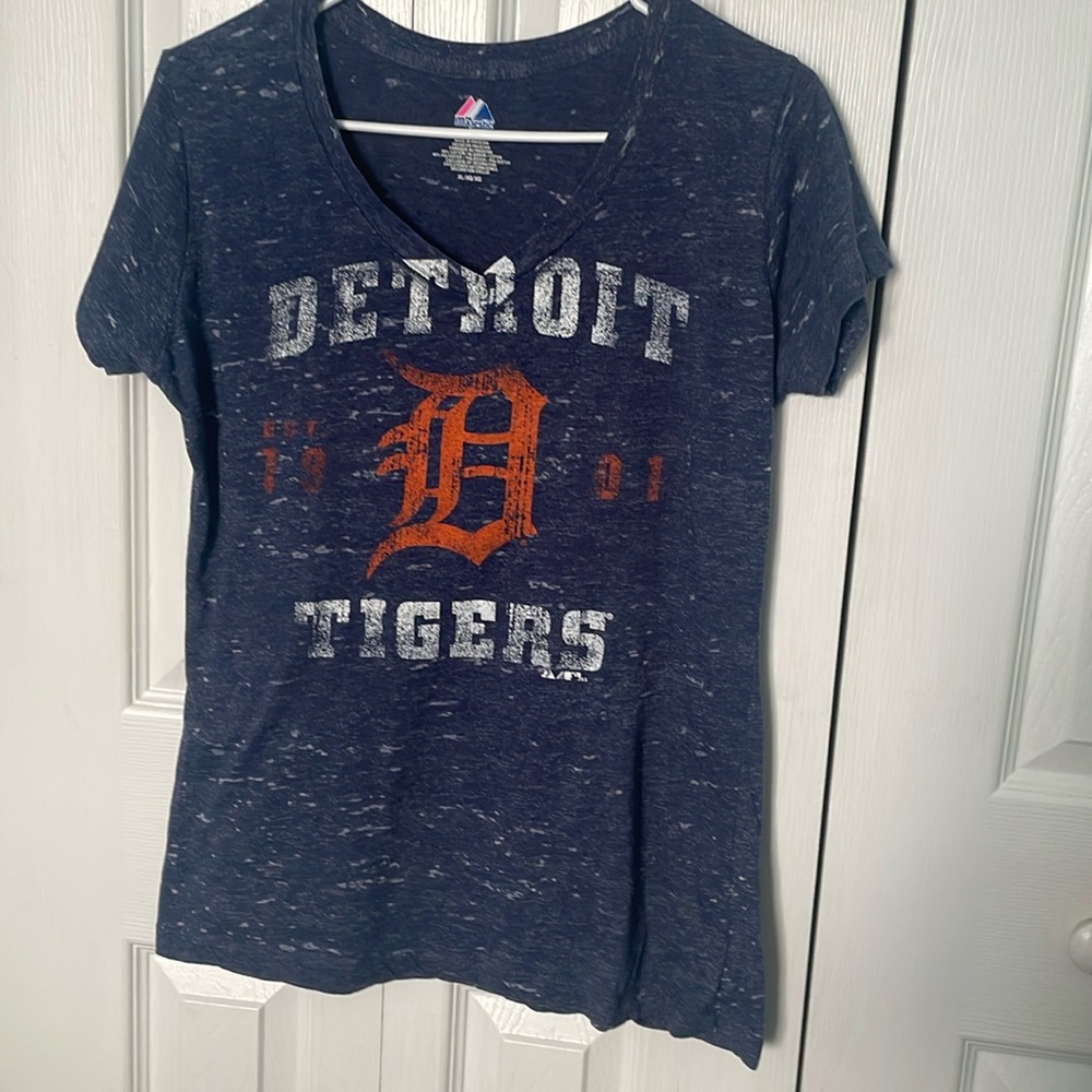 Detroit Tigers vintage looking t-shirt. XL